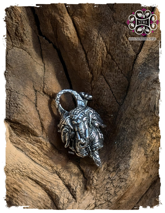 Limitierter CHANG ERAWAN Lock (Verschluss) aus massivem 925 SterlingSilber von MAMA MALA by NIWA | Handgefertigter dreiköpfiger Elefant, Symbol für Schutz und Weisheit