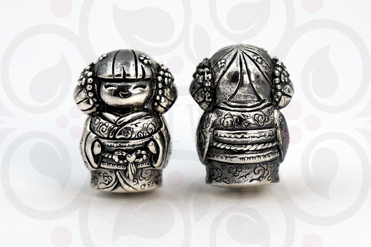 Maiko "Hina" charm