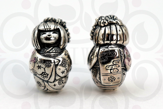 Maiko "Suki" charm