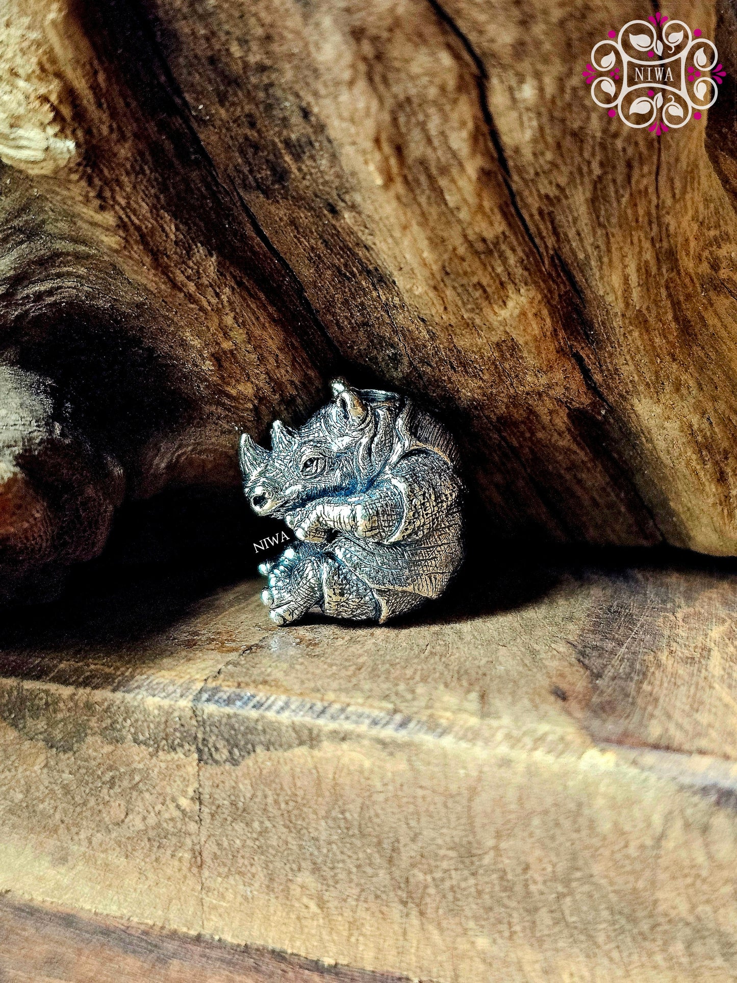 CUDDLE RHINO Charm
