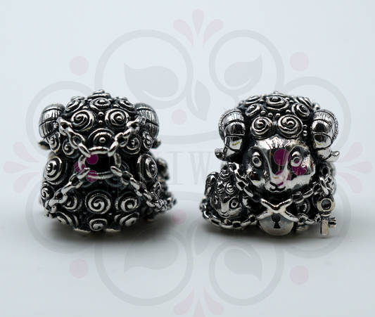 Love Me Sheep Charm