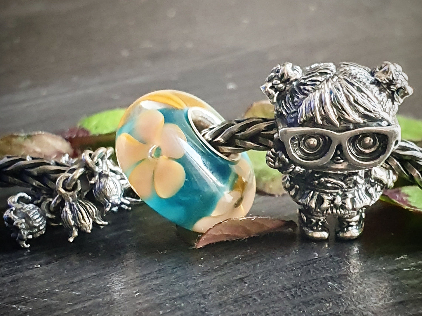 HAPPY Charm