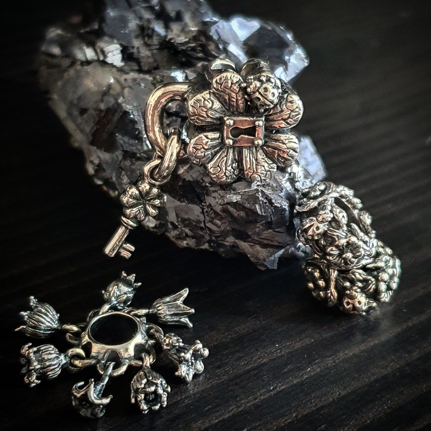 Clover padlock