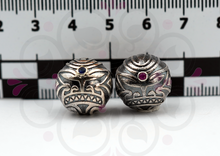 Laden Sie das Bild in den Galerie-Viewer, JUMBO MAORI GOD OF WAR - Charm