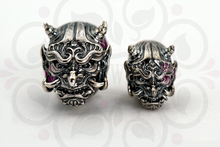 Laden Sie das Bild in den Galerie-Viewer, KINKI ONI MASK - Charm