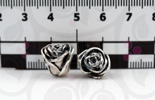 Laden Sie das Bild in den Galerie-Viewer, MY GARDEN ROSE - Charm