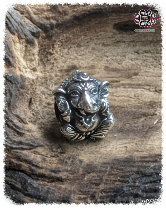 GANESHA LĪLĀ Charm