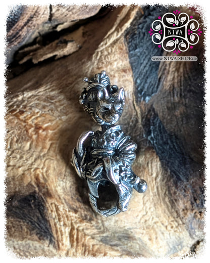 KITSUNE URAOMOTE LOCK, 925 STERLING SILVER, front view, GEISHA figure with detailed KIMONO and floral ornaments, KITSUNE MASK as a head, curved shape elements, below the solid locking ring with ball pin