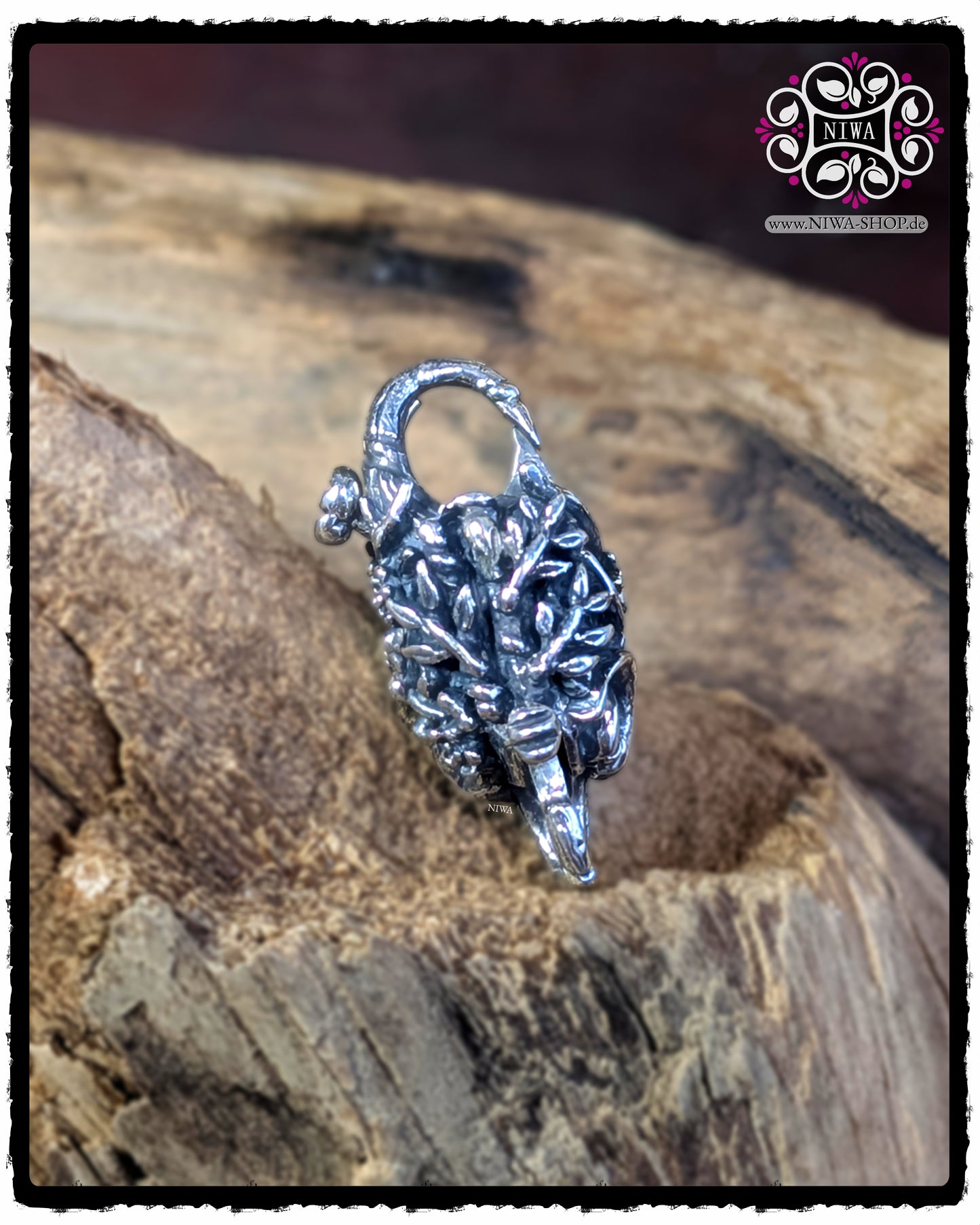 CHINESE LONGEVITY Lock, MAMA MALA, 925 STERLINGSILBER, Rückansicht, detailreiches Gesamt-Relief aus SAKURA, ORCHIDEEN, BAMBUS, CHRYSANTHEME, LOTUS und PEONY, TwoTone Echtgold-Element fest integriert, keine Beschichtung.