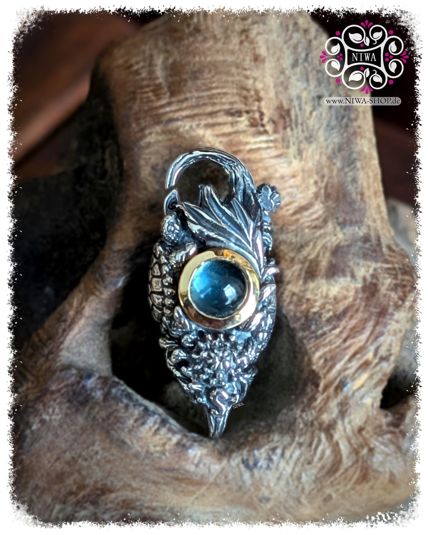 5FORCE TURTLE Lock Frontansicht, BLUE LONDON TOPAS CABOCHON im 18K GELBGOLD Ring, 925 STERLINGSILBER, detailreiche Schildkröte