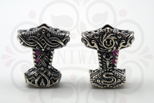 Laden Sie das Bild in den Galerie-Viewer, THOR HAMMER MJOLNIR - Charm Size M