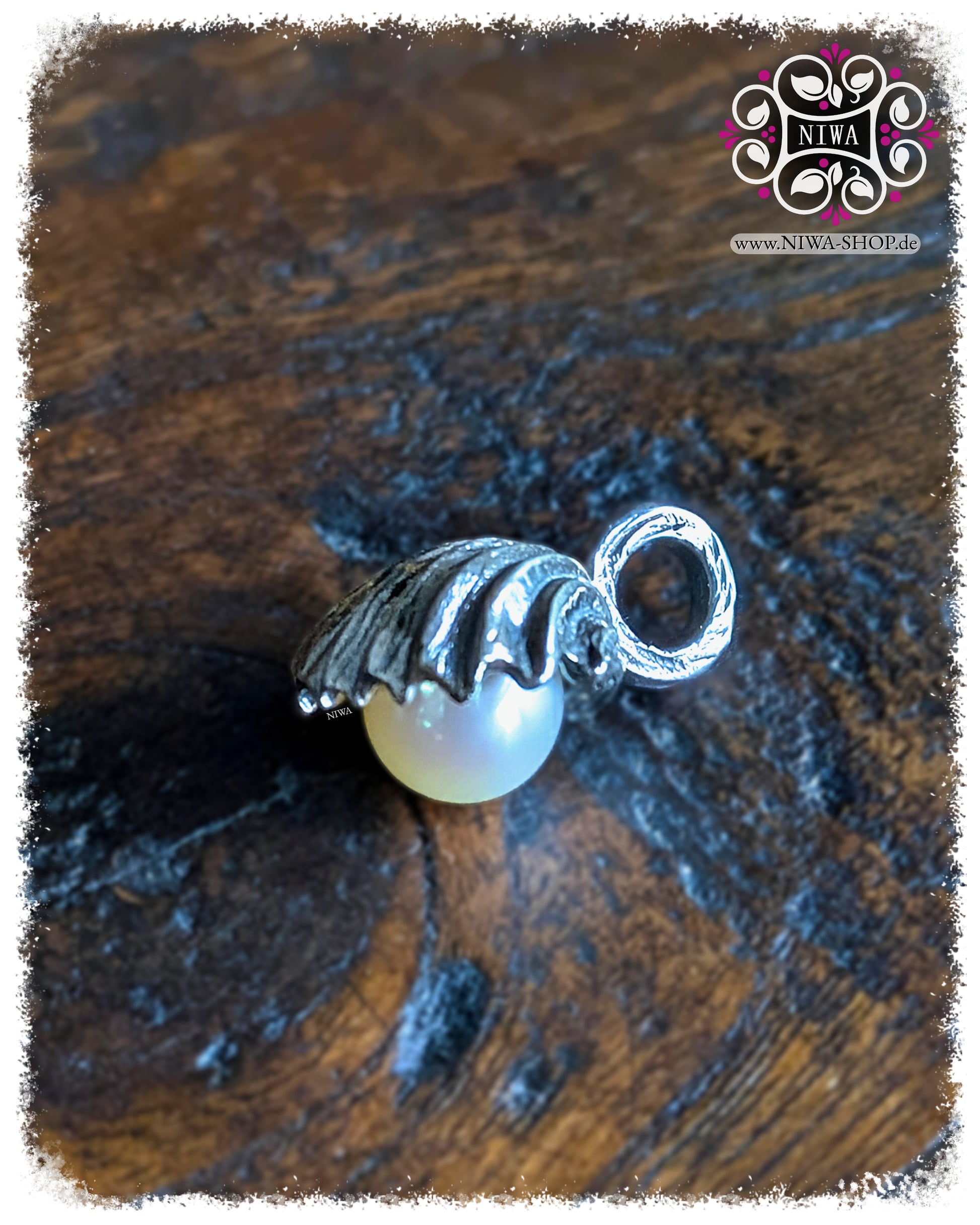 SEASHELL COFFEE BEAN Dangle seitlich, Muschel mit AGOYA Perle, Detailaufnahme 925 SterlingSilber