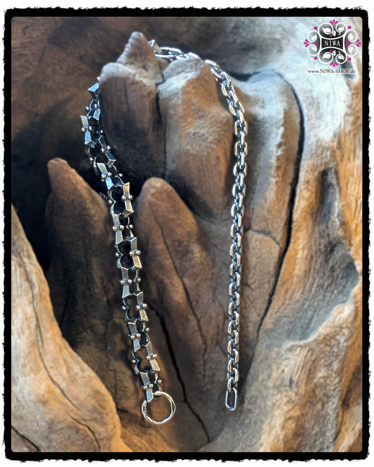 HALF-HALF bracelet UNITY JUNO made of 925 sterling silver from NIWABeads, handmade bracelet with solid structural links and chain half for charms and spacers