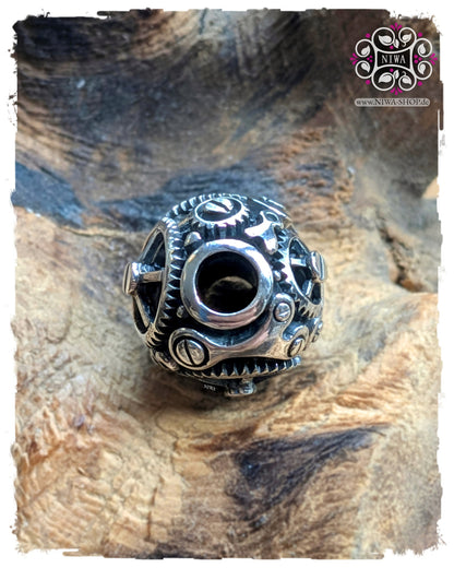 "WHEEL of TIME" TIME MACHINE Charm