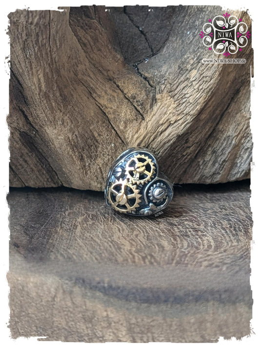 Limitierter HEALING HEART Minicharm aus 925 Silber & 18K Gold von NIWABeads | Handgefertigtes Herz-Design mit mechanischen Zahnrädern und Edelsteinen