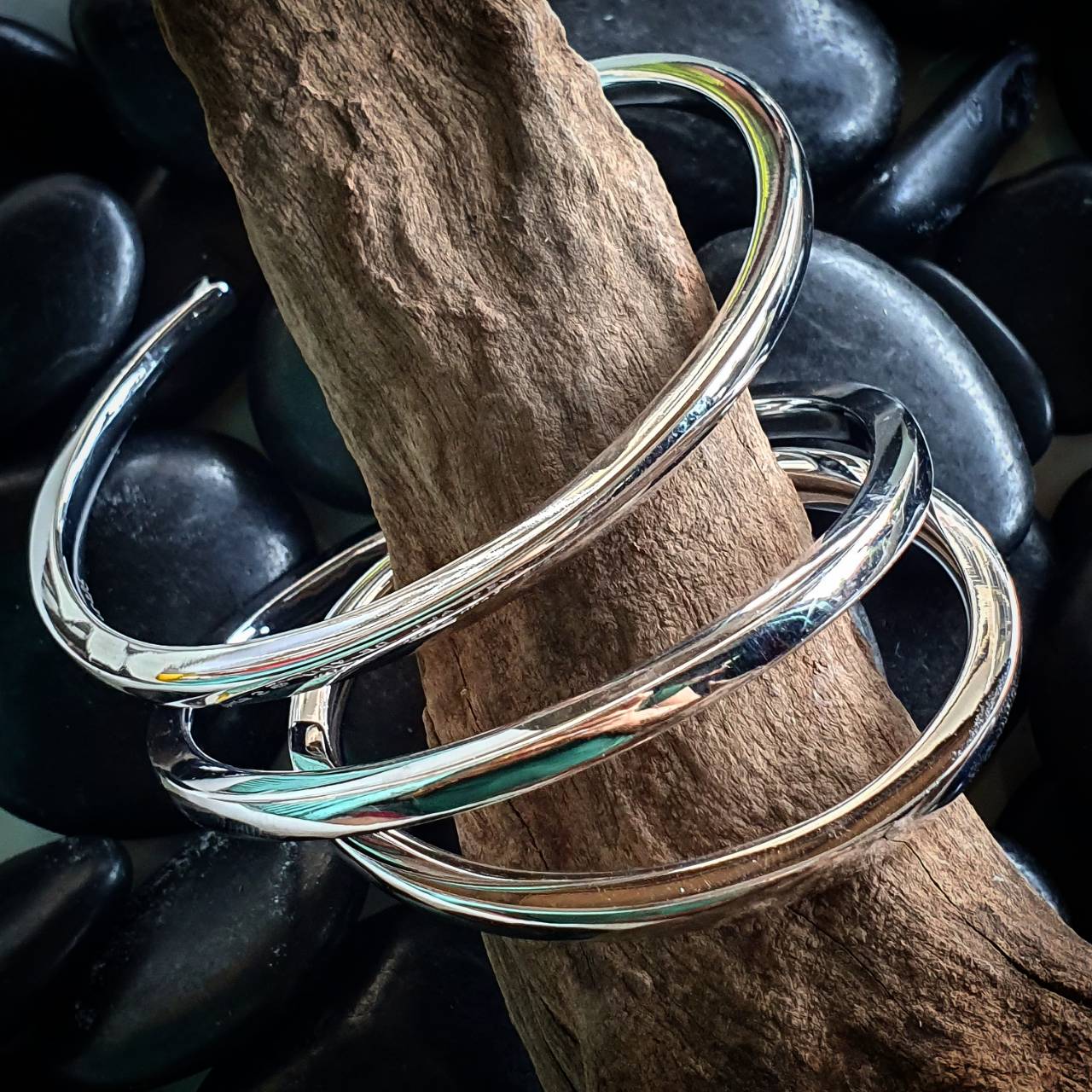 LUXURY C BANGLE - pure SILVER